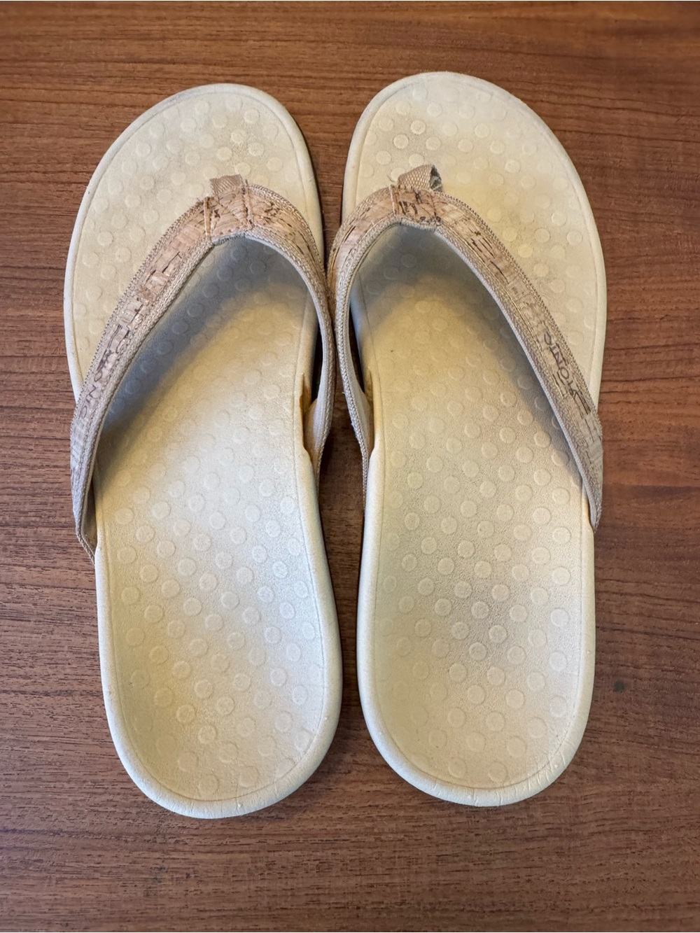 Vionic Women’s Gold Cork Tan Tide Flip-Flop Sandal Sz 10 - Picture 2 of 5
